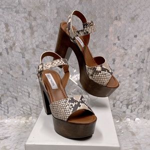 Steve Madden “Lulla”
